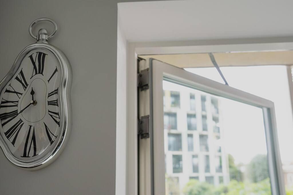 Appartement Cool Dalston Studio With Balcony And Gym à Londres Extérieur photo